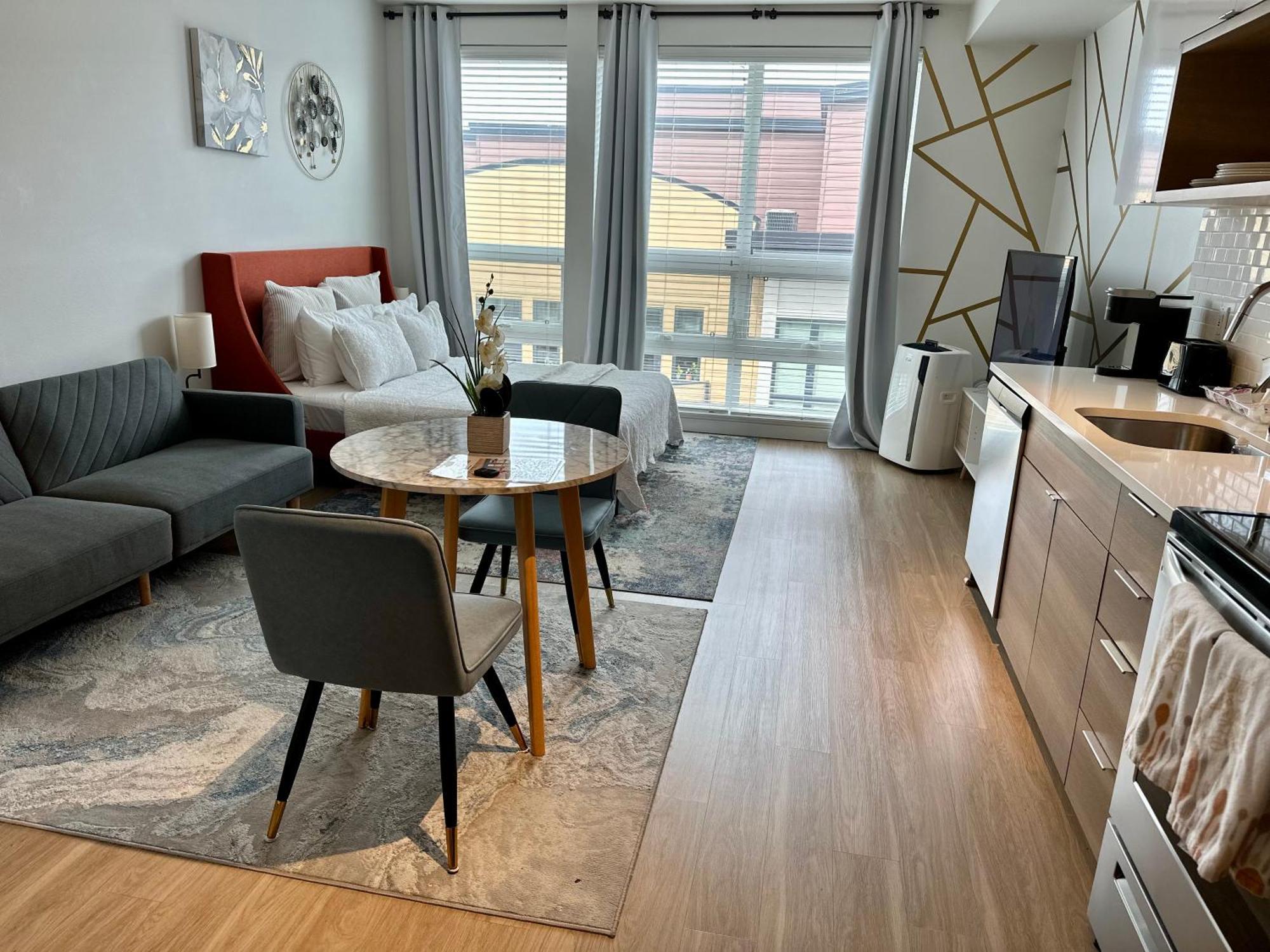 Top Luxury Lifestyle- Downtown Tacoma Near Everything Convention Center And More Eksteriør bilde